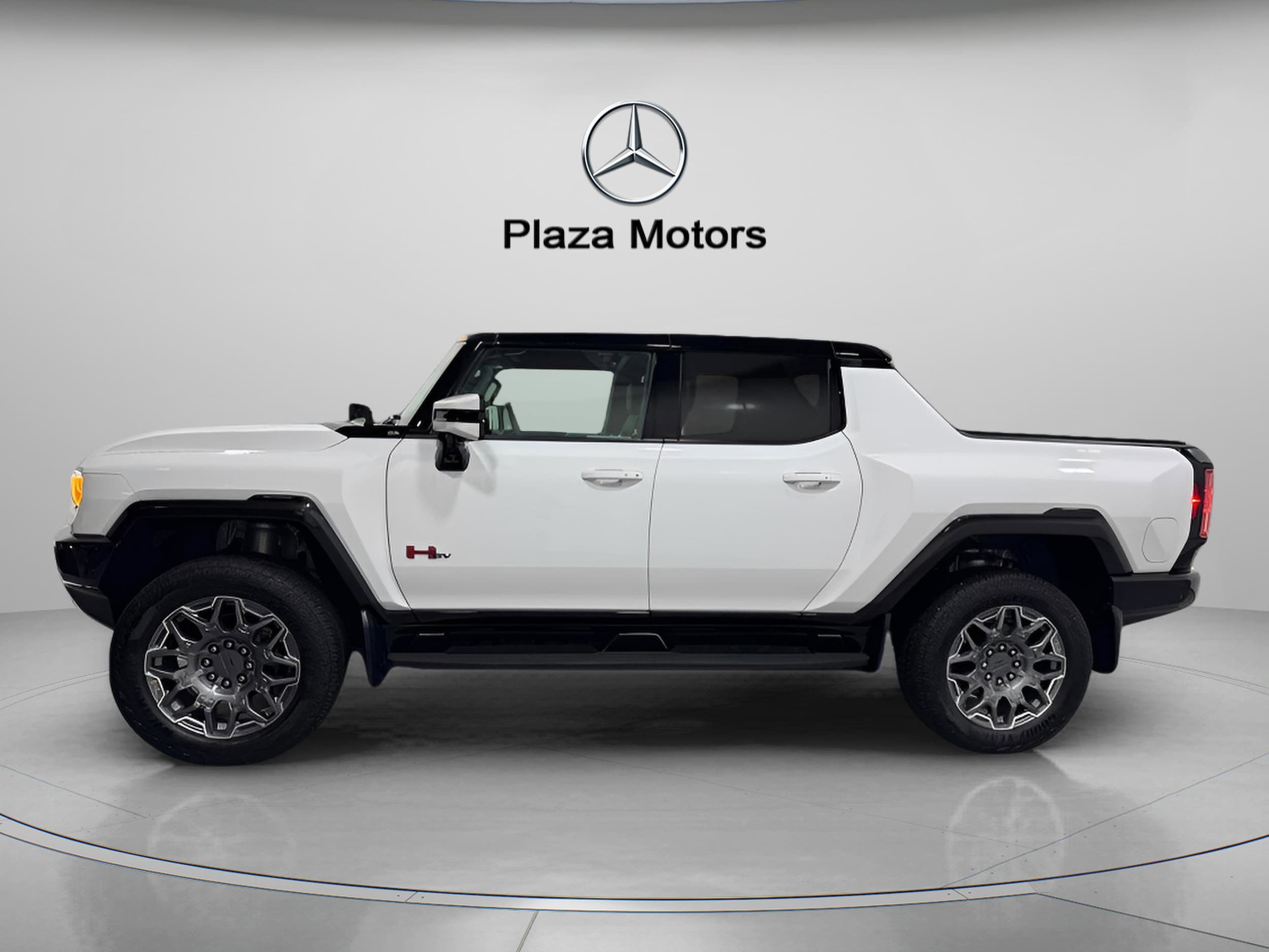 Used 2024 GMC HUMMER EV 3X with VIN 1GT10DDBXRU104587 for sale in Creve Coeur, MO
