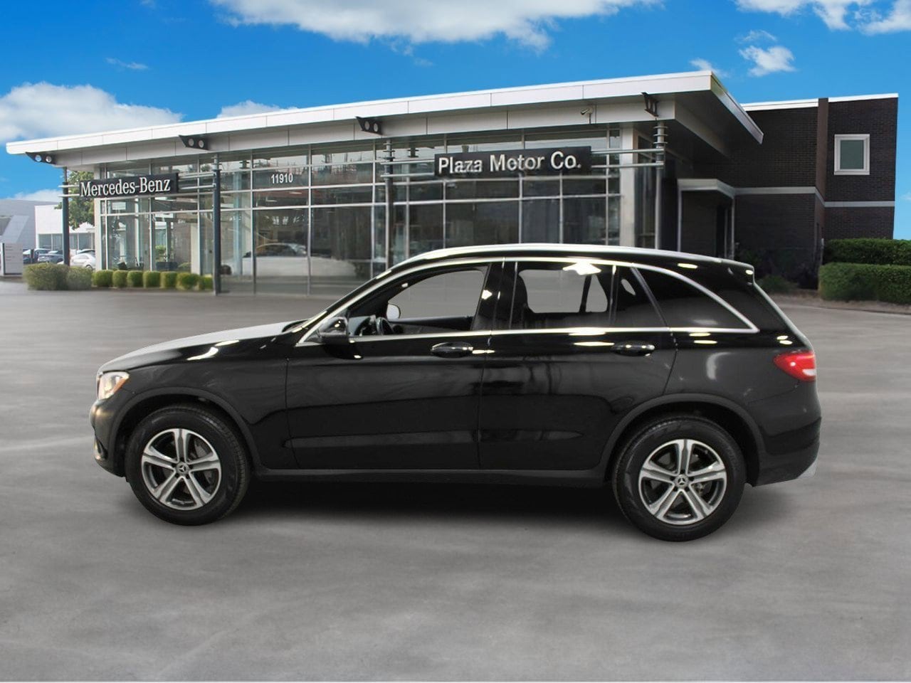 Used 2019 Mercedes-Benz GLC GLC300 with VIN WDC0G4KB6KF551092 for sale in Creve Coeur, MO