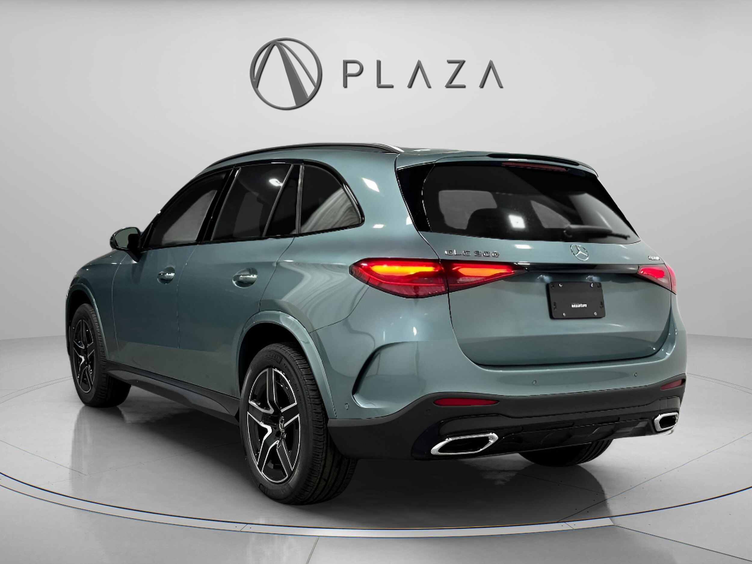 2026 Mercedes Benz GLC 300 4MATIC photo 2