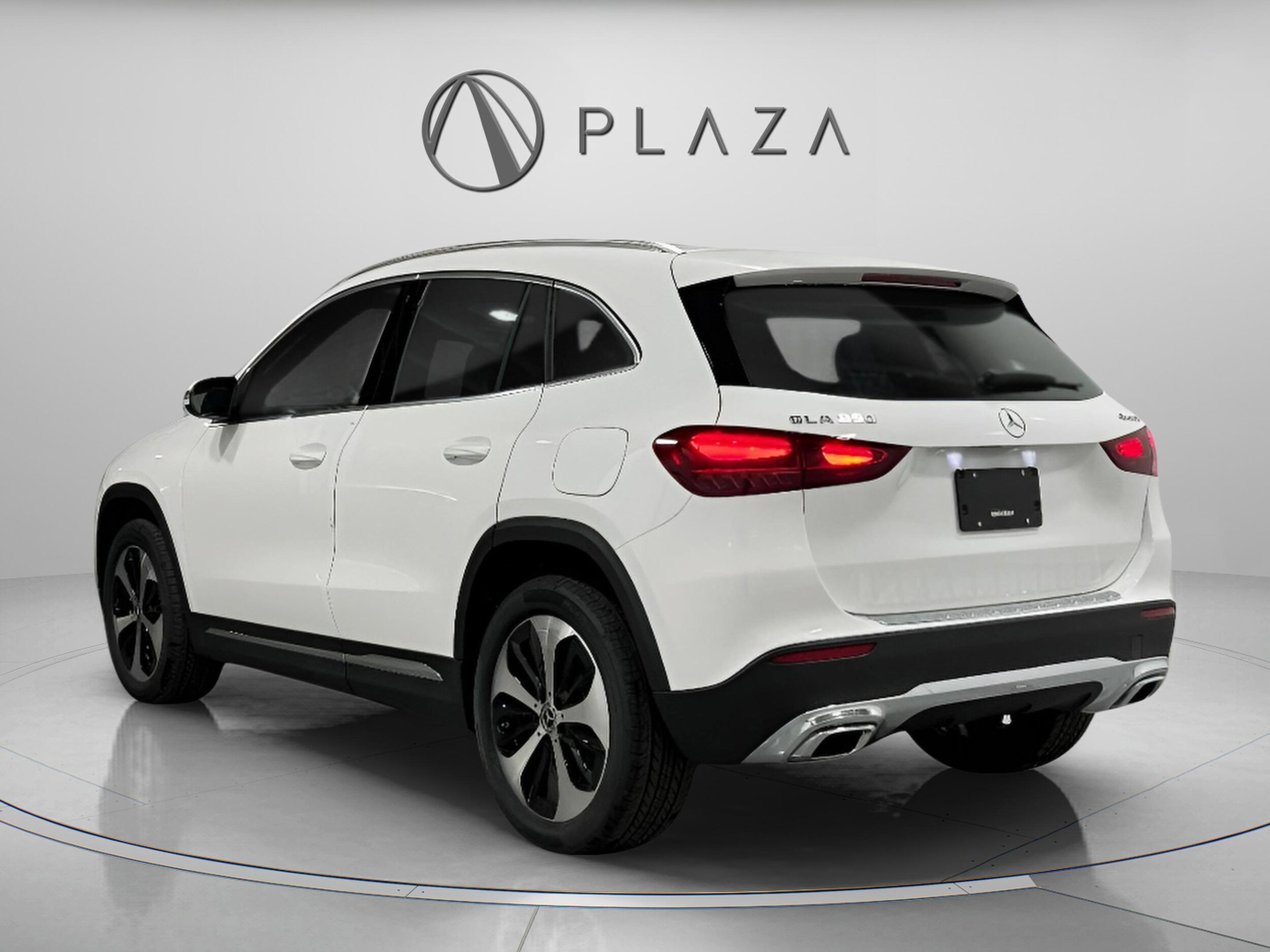 2026 Mercedes Benz GLA 250 4MATIC photo 3