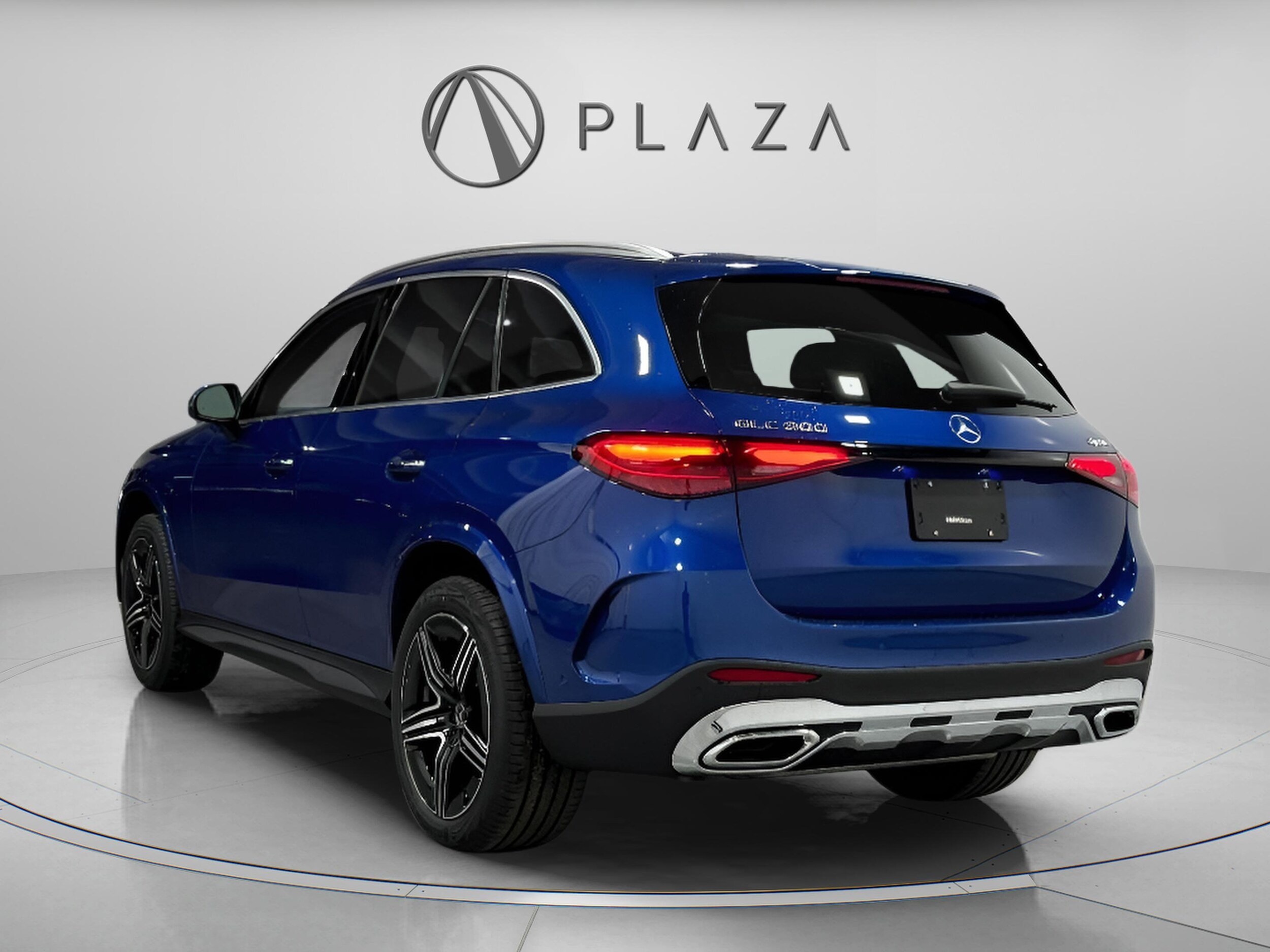 2026 Mercedes Benz GLC 300 4MATIC photo 3