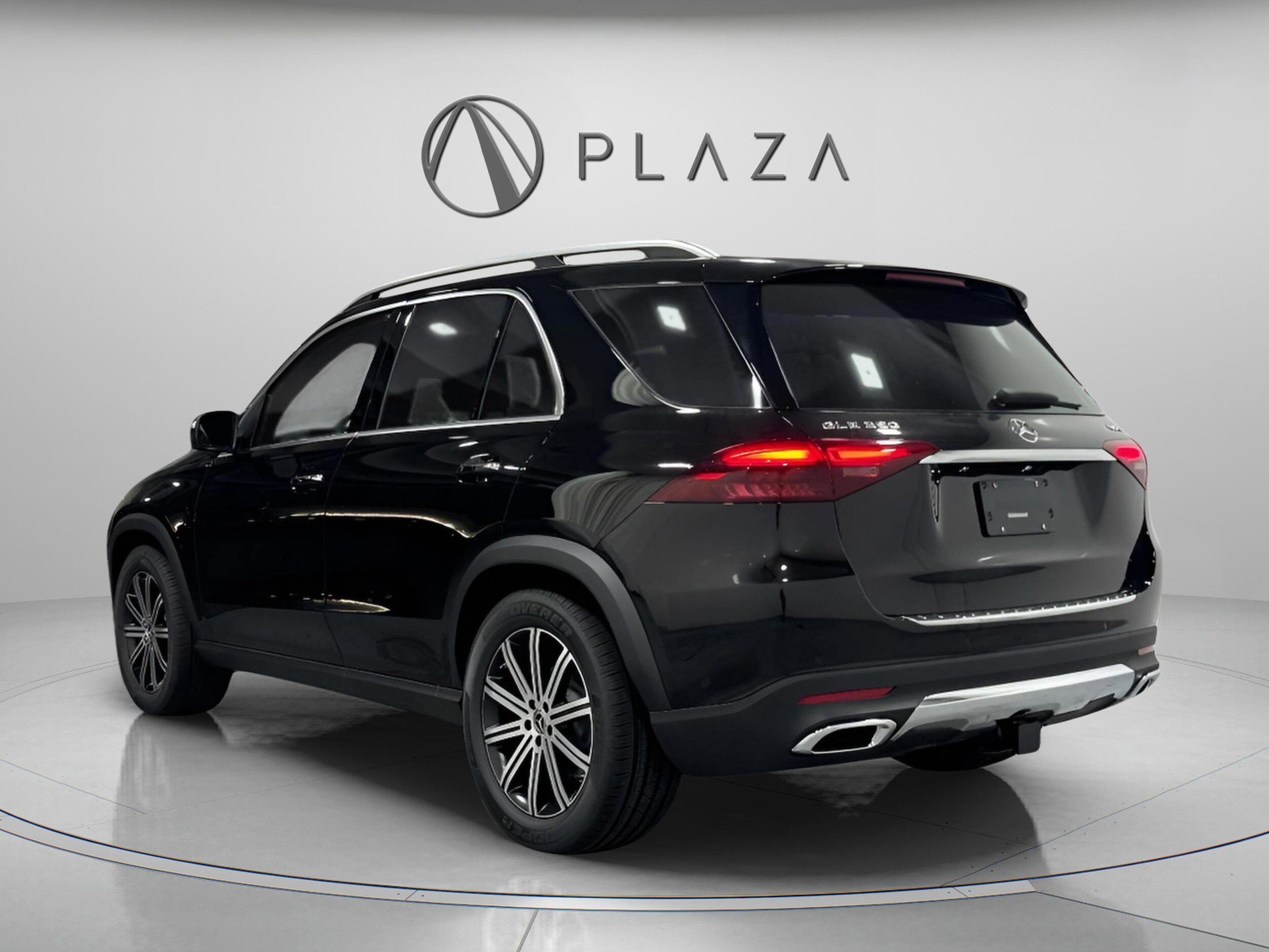 2026 Mercedes Benz GLE 350 4MATIC photo 3