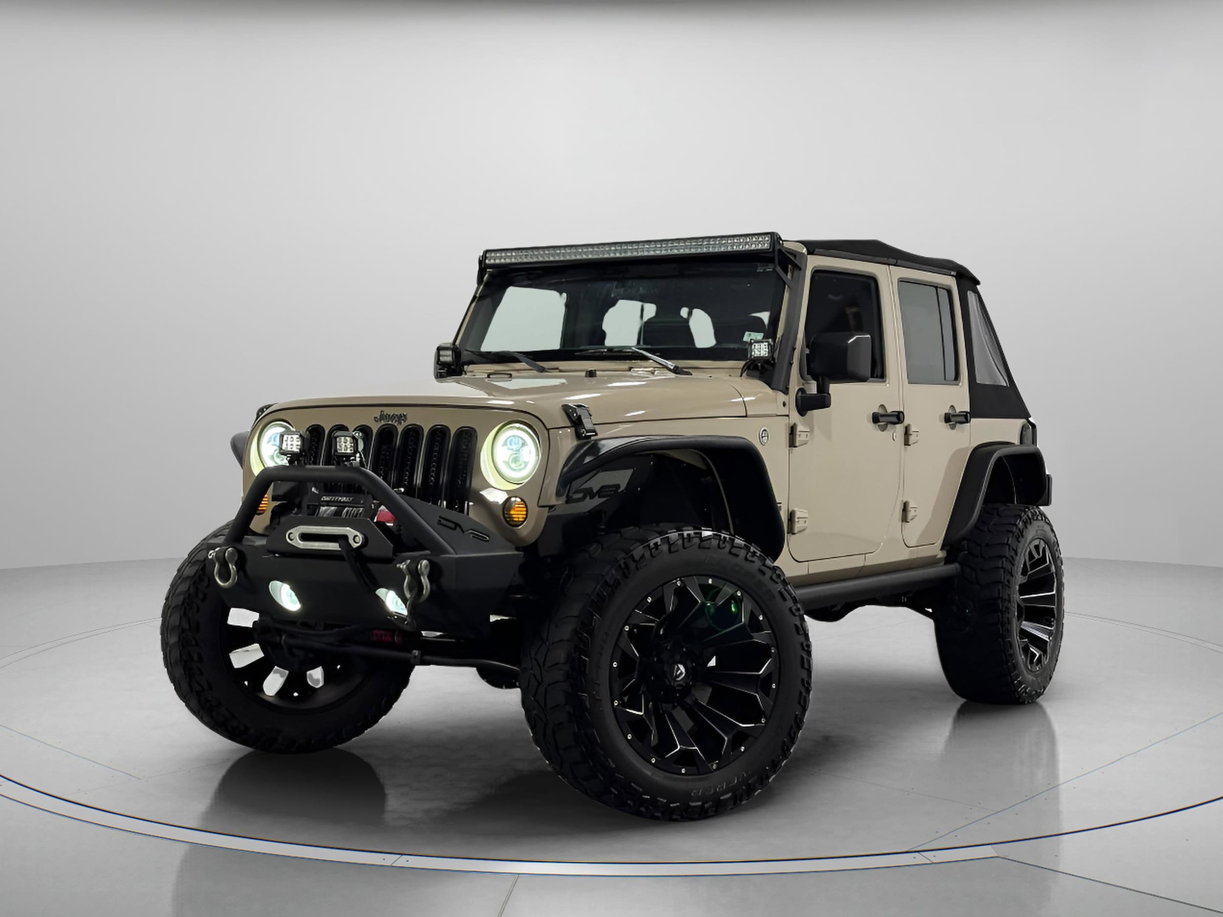 Used 2016 Jeep Wrangler Unlimited Sport S with VIN 1C4BJWDG9GL291929 for sale in Creve Coeur, MO
