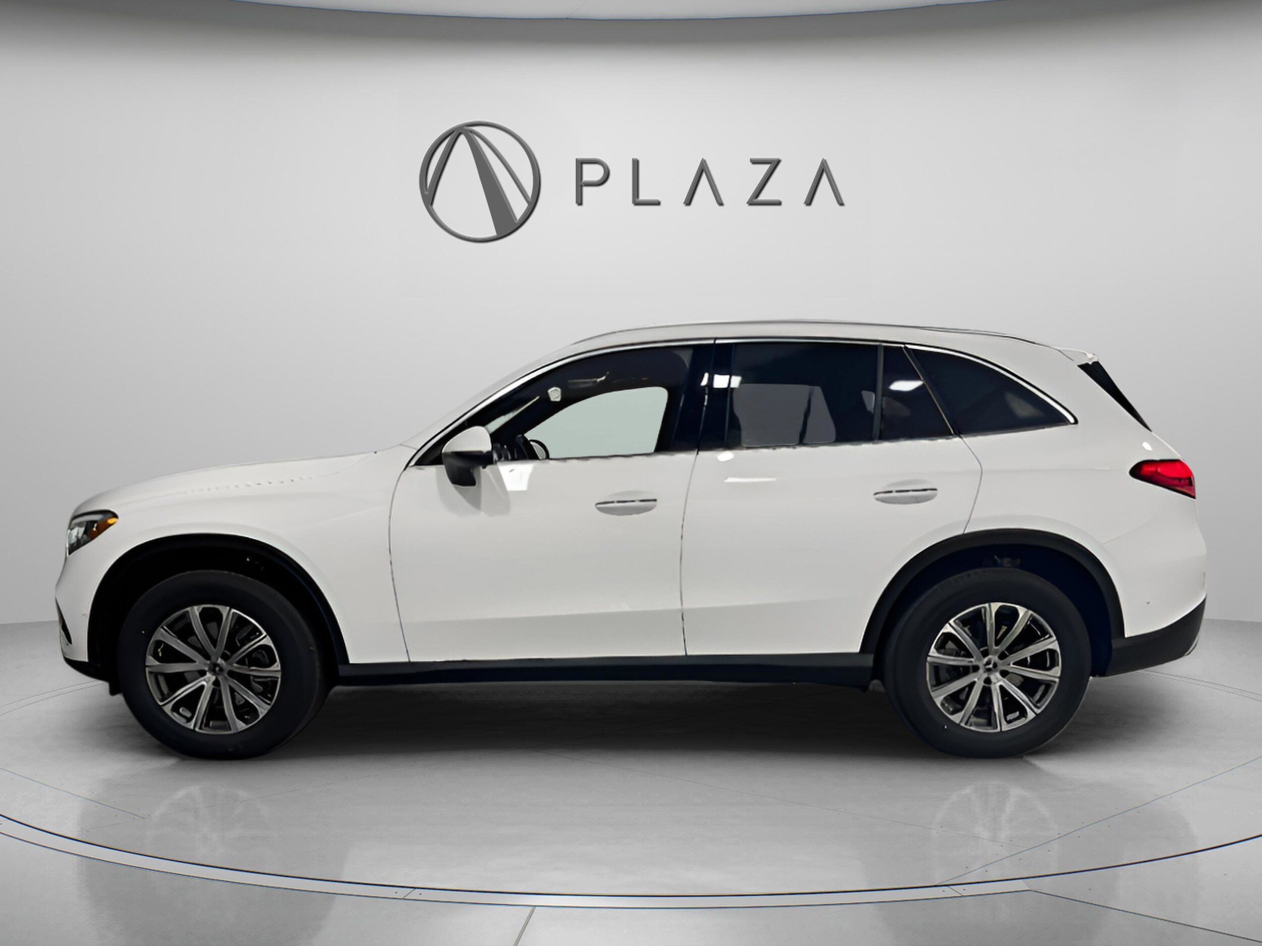 2026 Mercedes Benz GLC 300 4MATIC photo 2