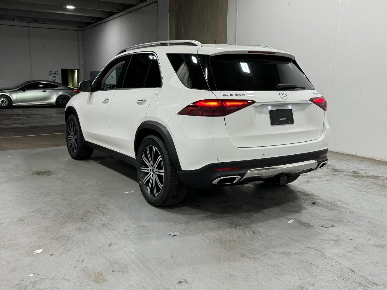 2026 Mercedes Benz GLE 350 4MATIC photo 2