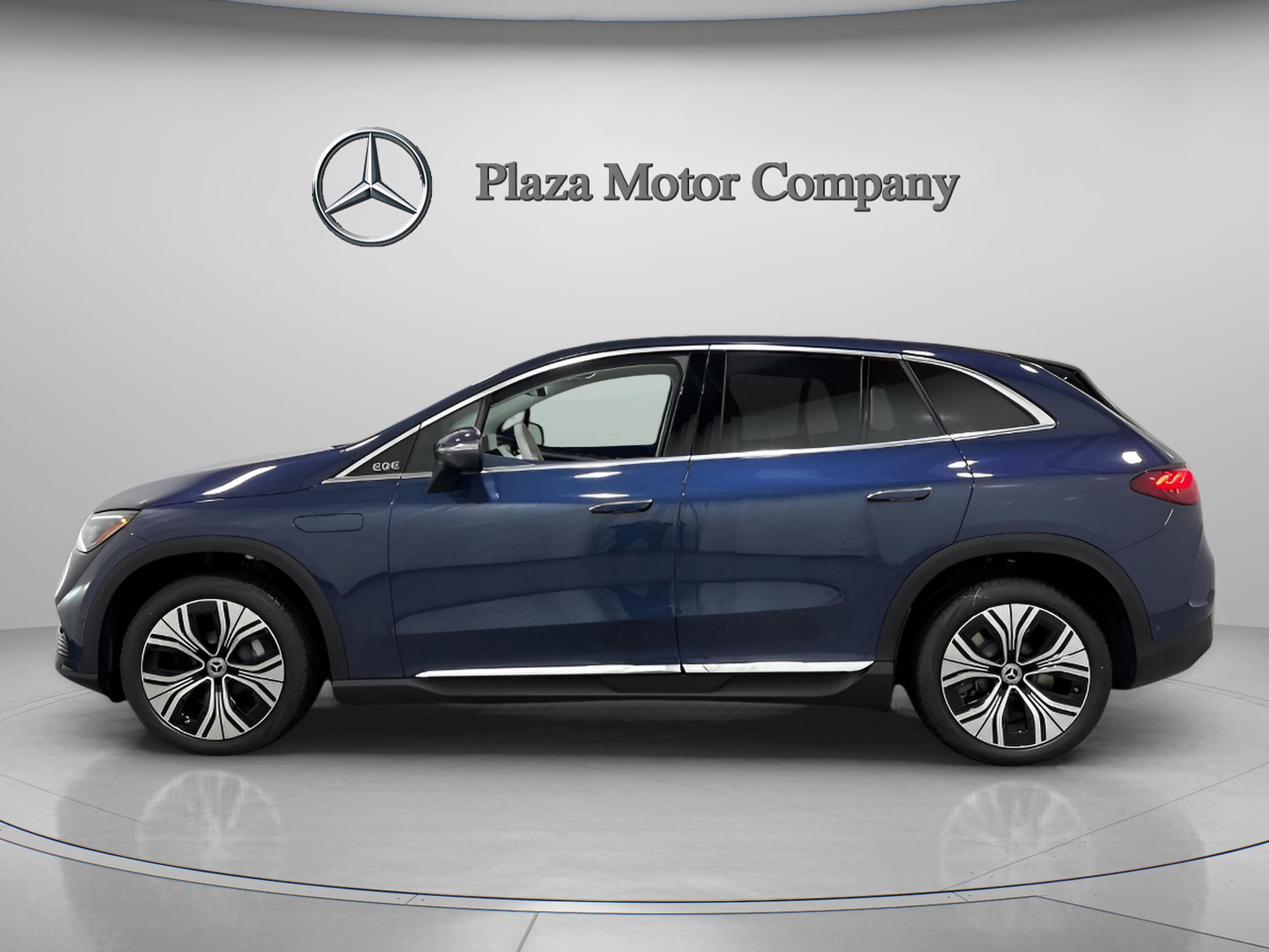 Used 2025 Mercedes-Benz EQE SUV Base with VIN 4JGGM1CB6SA063442 for sale in Creve Coeur, MO