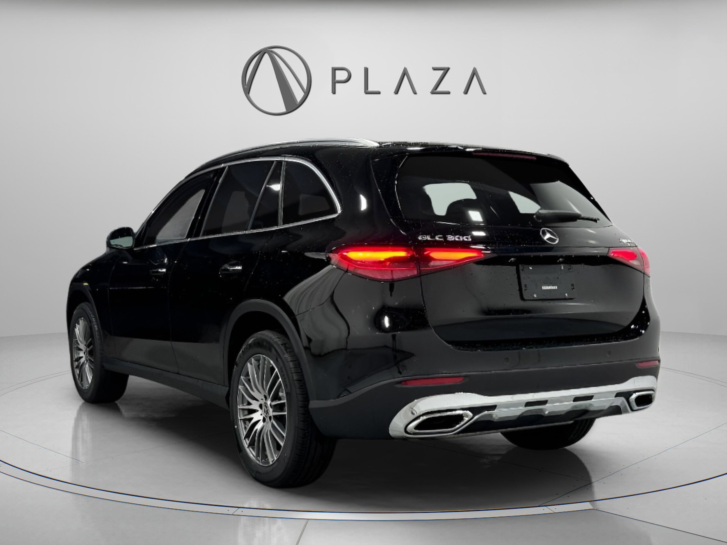 2026 Mercedes Benz GLC 300 4MATIC photo 3