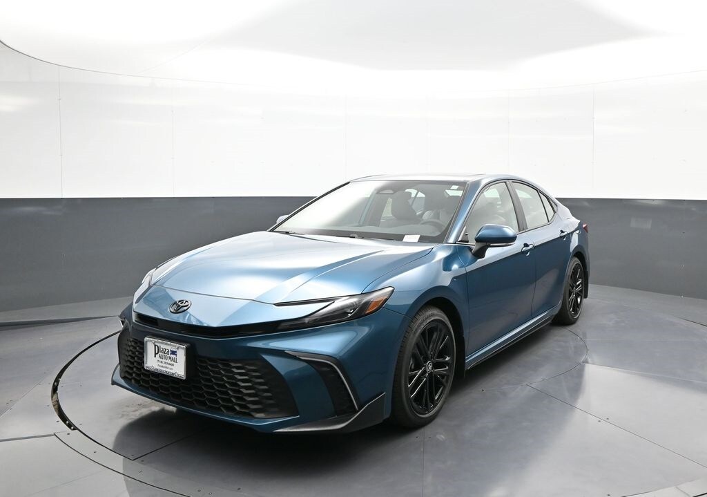 Used 2025 Toyota Camry SE Sedan