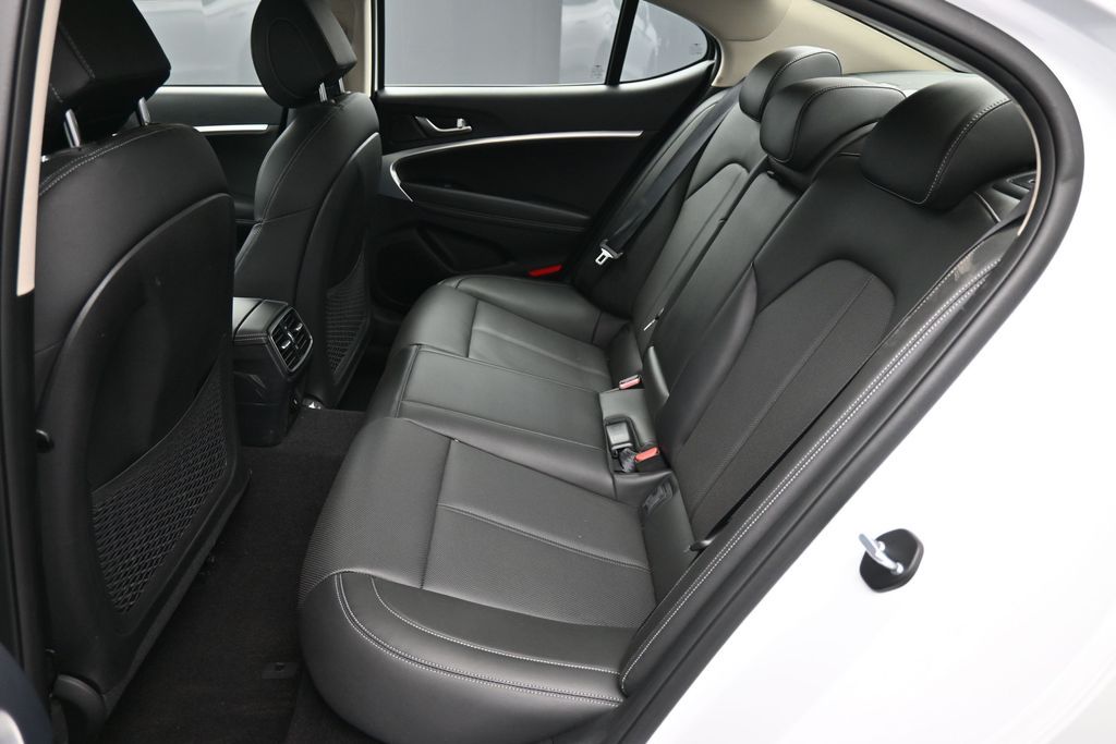 2023 GENESIS G70 Standard - Photo 21