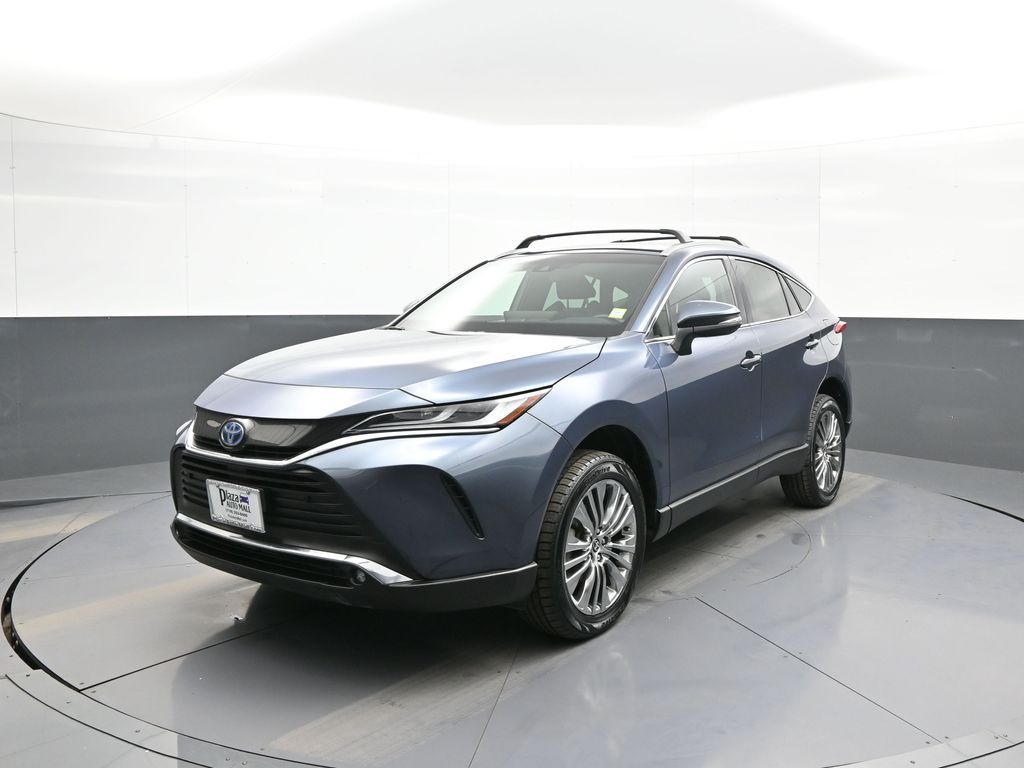 2023 Toyota Venza XLE