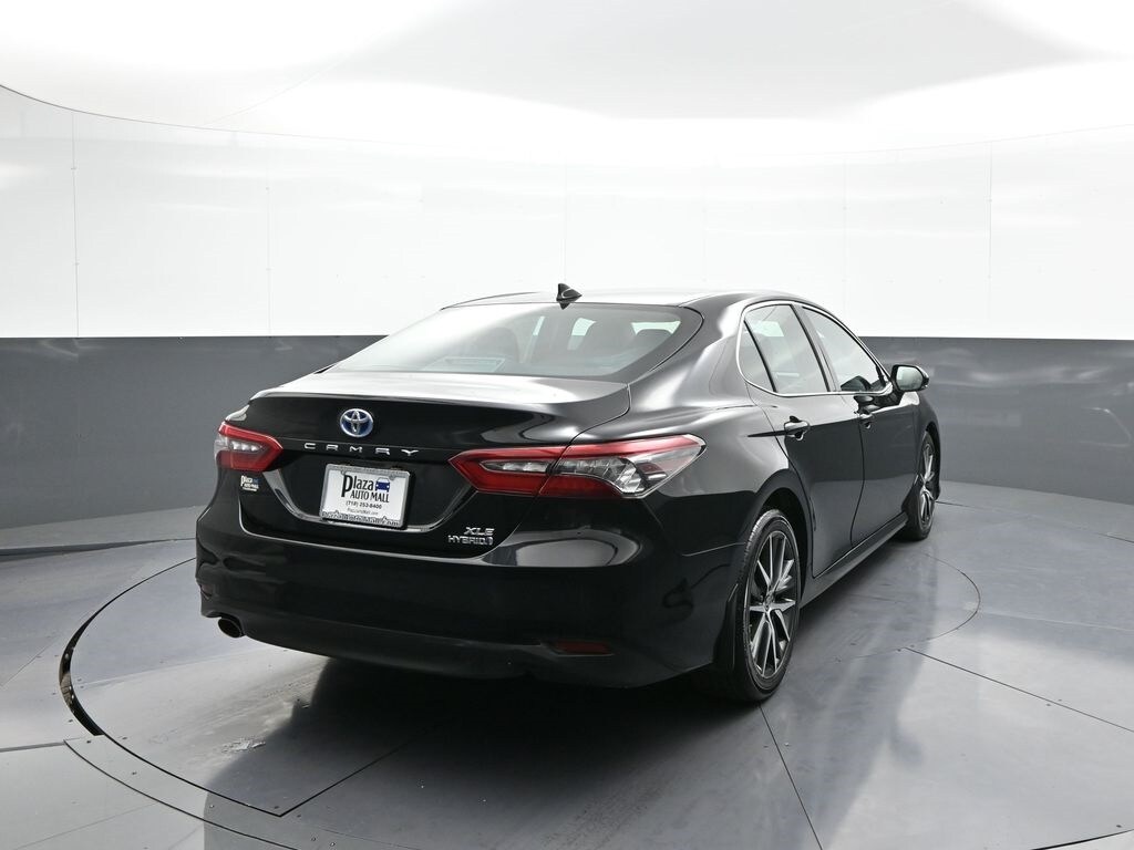 2022 Toyota Camry Hybrid XLE photo 4