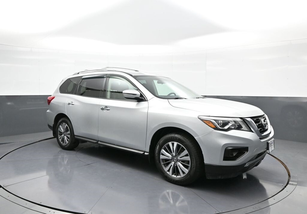 Used 2020 Nissan Pathfinder S SUV