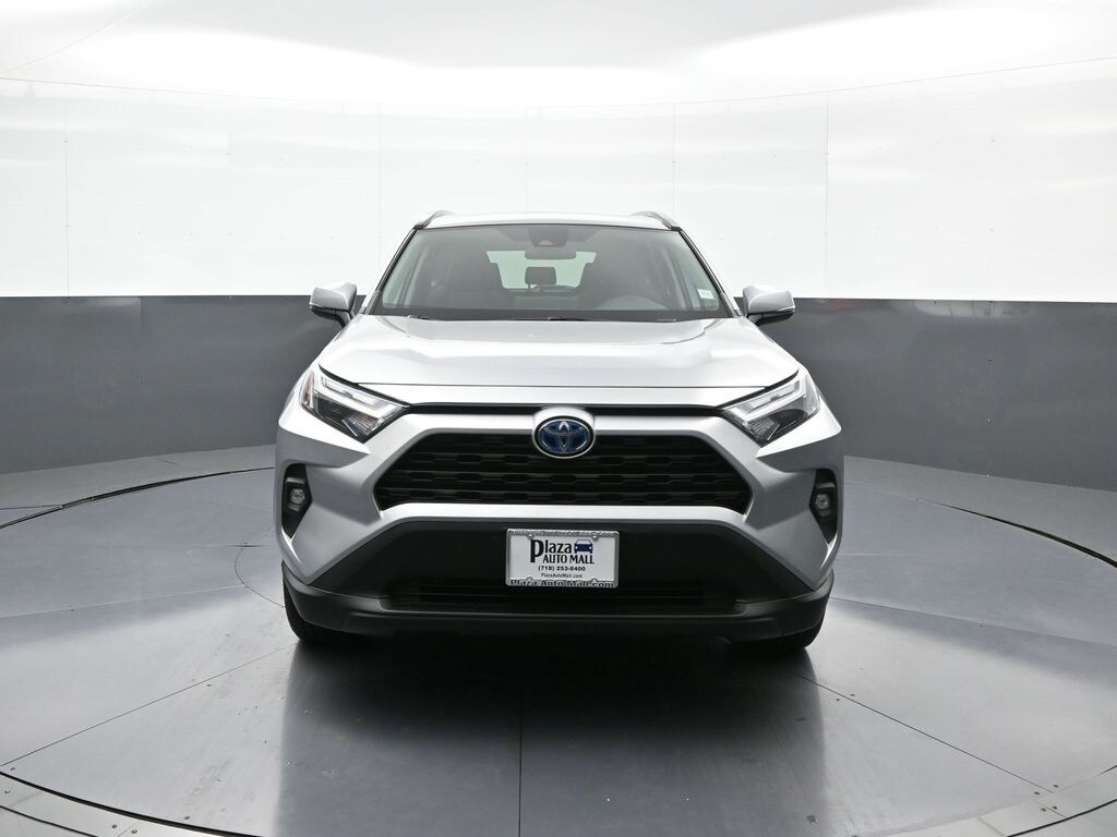 2023 Toyota RAV4 Hybrid XLE Premium photo 2