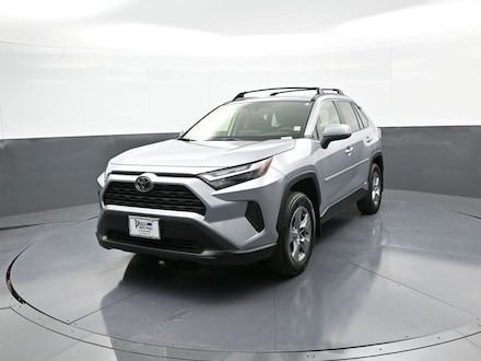 2025 Toyota RAV4 Hybrid XLE SUV