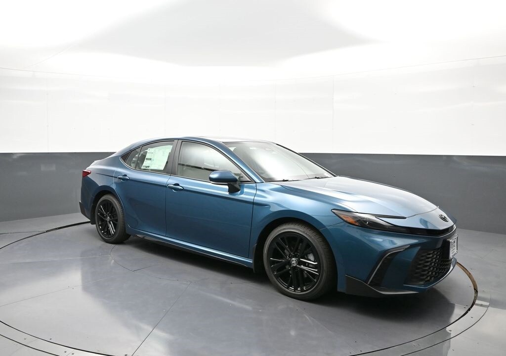 Used 2025 Toyota Camry SE Sedan