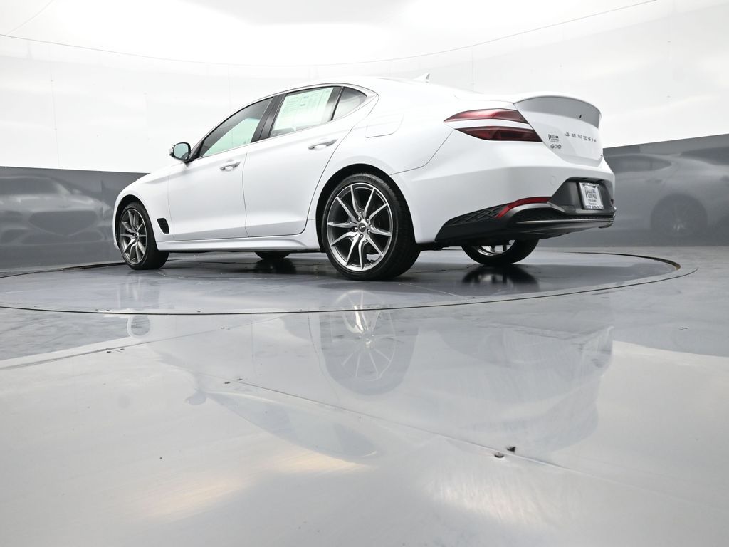 2023 GENESIS G70 Standard - Photo 31