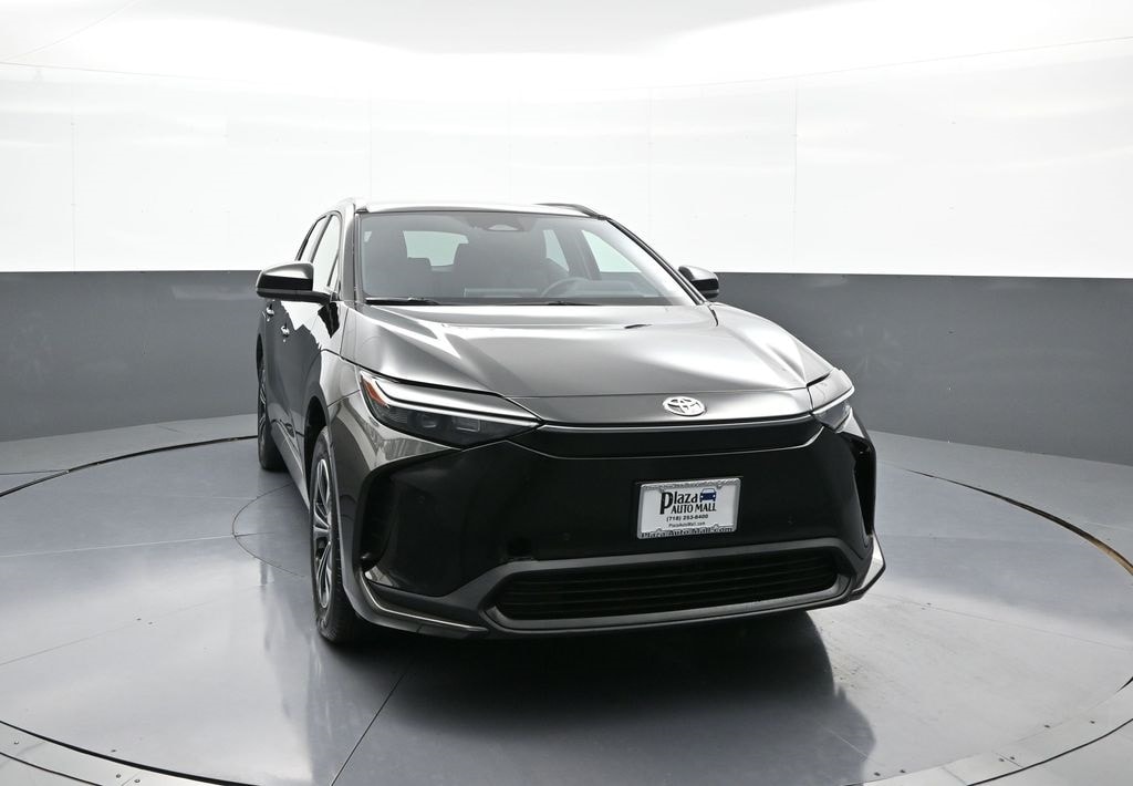 2024 Toyota bZ4X XLE photo 3
