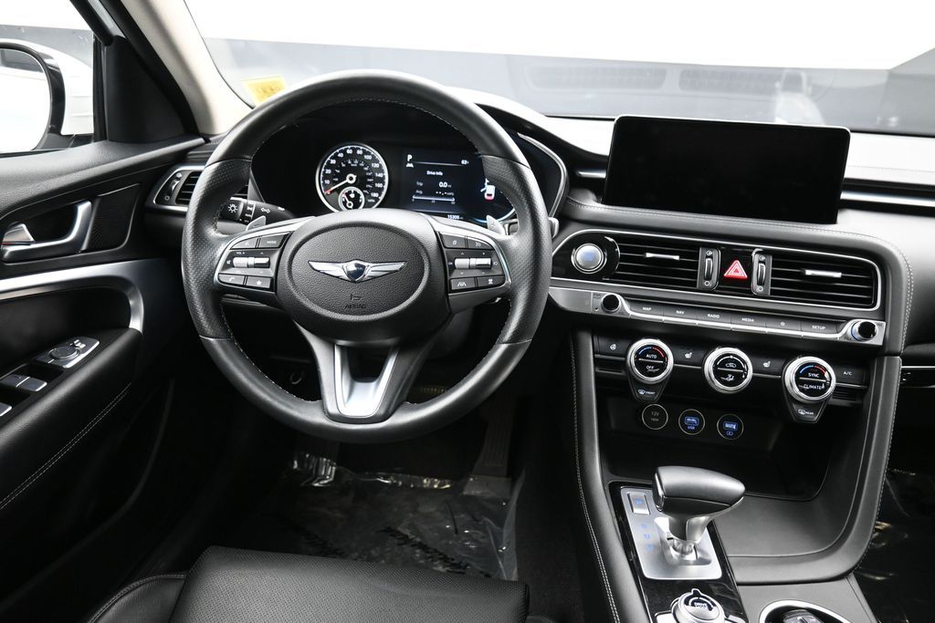 2023 GENESIS G70 Standard - Photo 20