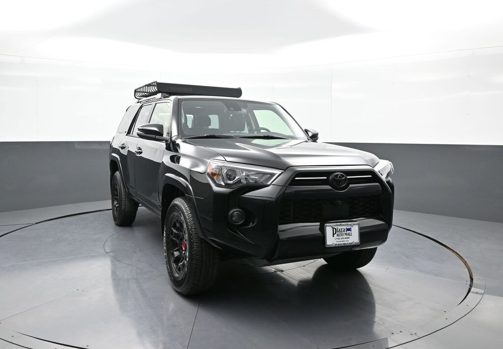 2024 Toyota 4Runner SR5 Premium photo 2