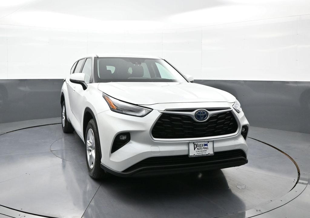 Certified 2024 Toyota Highlander Hybrid LE SUV
