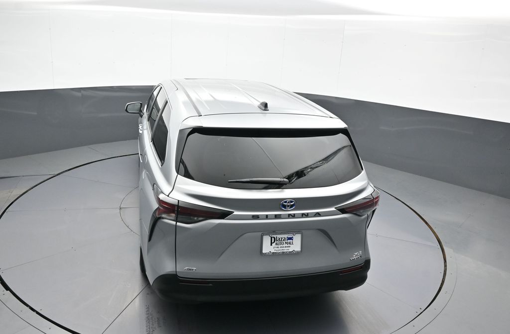 2024 Toyota Sienna XLE - Photo 41