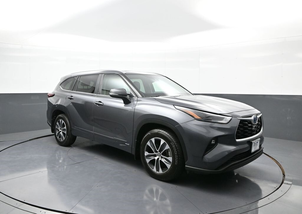 2024 Toyota Highlander Hybrid XLE photo 4