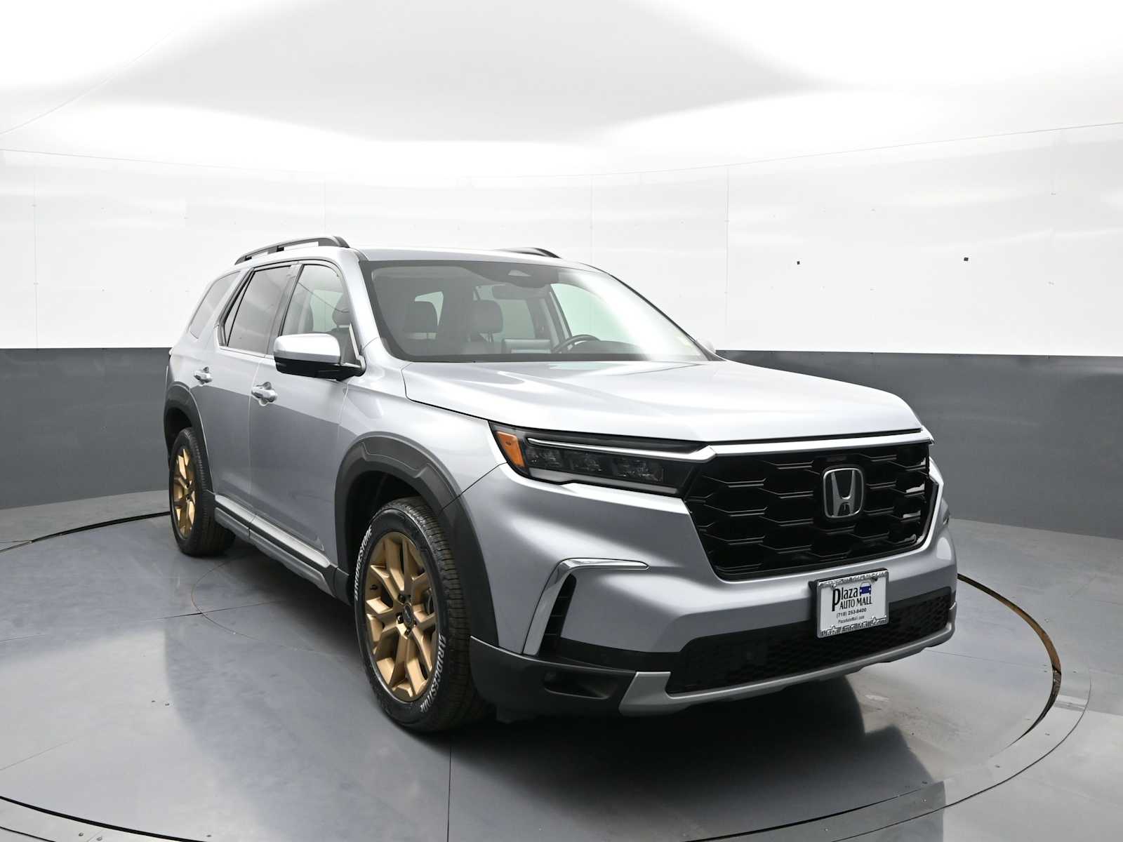 Used 2023 Honda Pilot Touring AWD