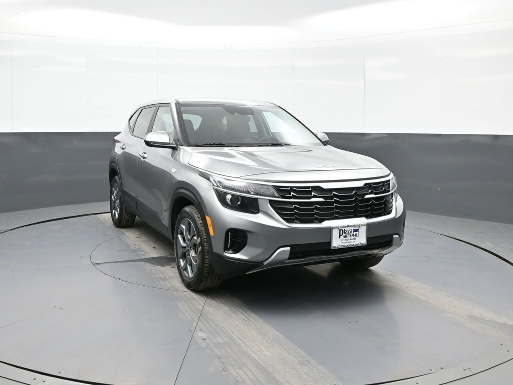 Used 2024 Kia Seltos LX SUV