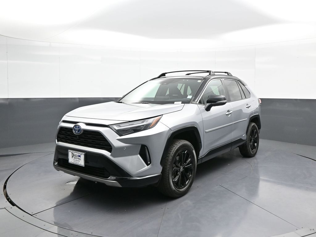 2022 Toyota RAV4 Hybrid XSE AWD's photo