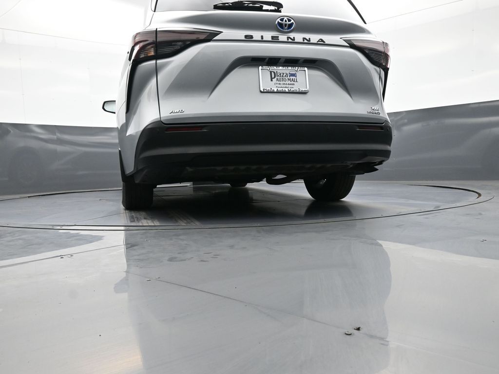 2024 Toyota Sienna XLE - Photo 33