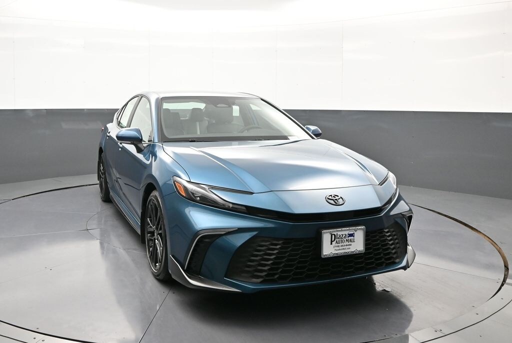 Used 2025 Toyota Camry SE Sedan