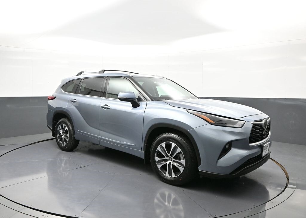 2022 Toyota Highlander XLE photo 4