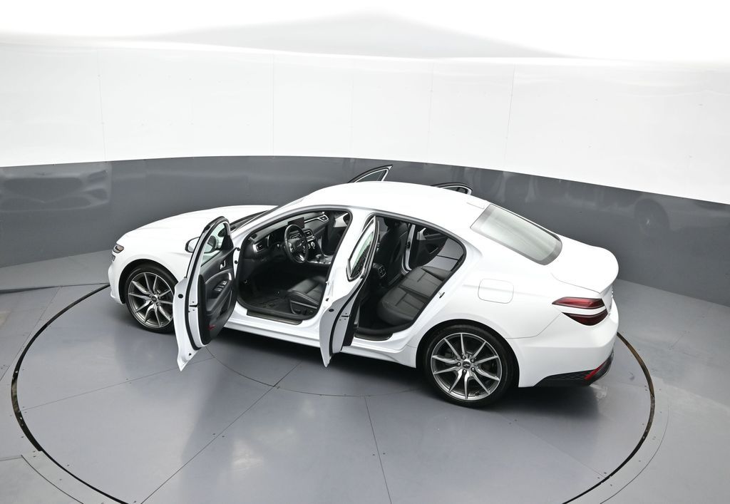 2023 GENESIS G70 Standard - Photo 43