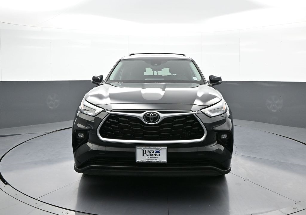 Certified 2022 Toyota Highlander LE with VIN 5TDBZRBH0NS561714 for sale in Brooklyn, NY