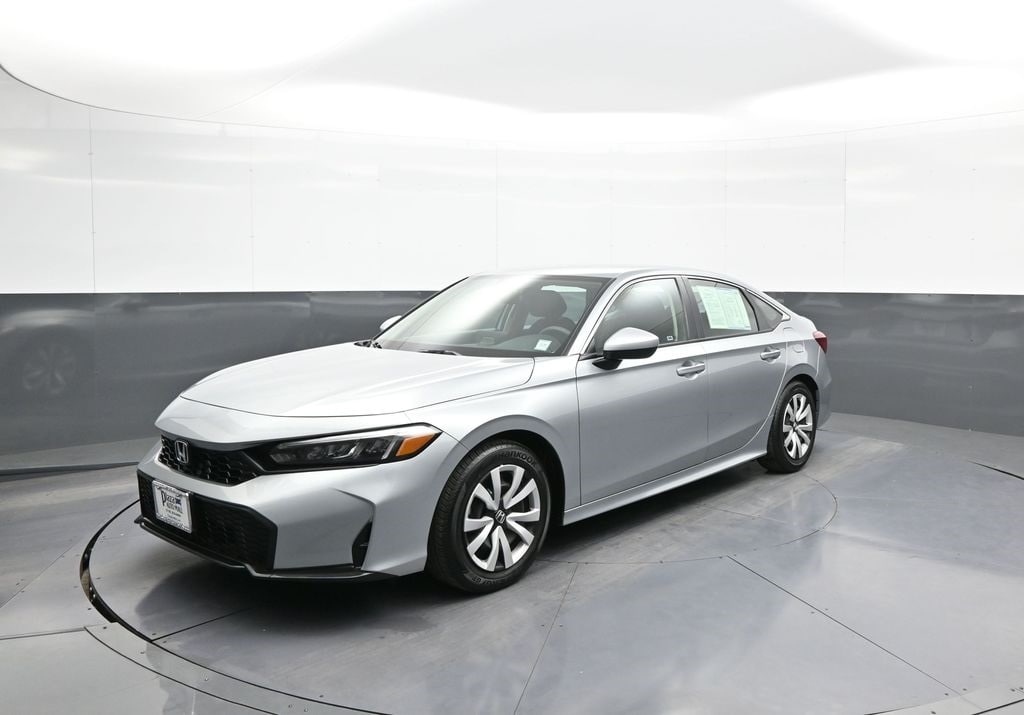 2025 Honda Civic LX's photo