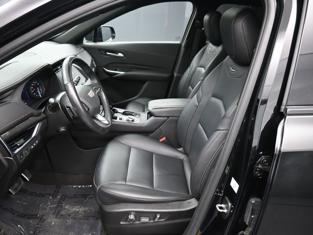 2023 Cadillac XT4 Sport - Photo 19