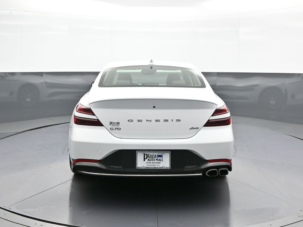 2023 GENESIS G70 Standard - Photo 7