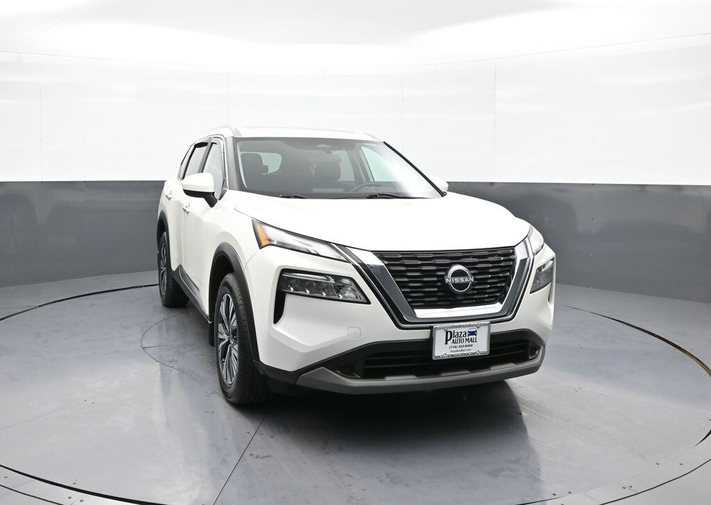 2023 Nissan Rogue SV photo 3