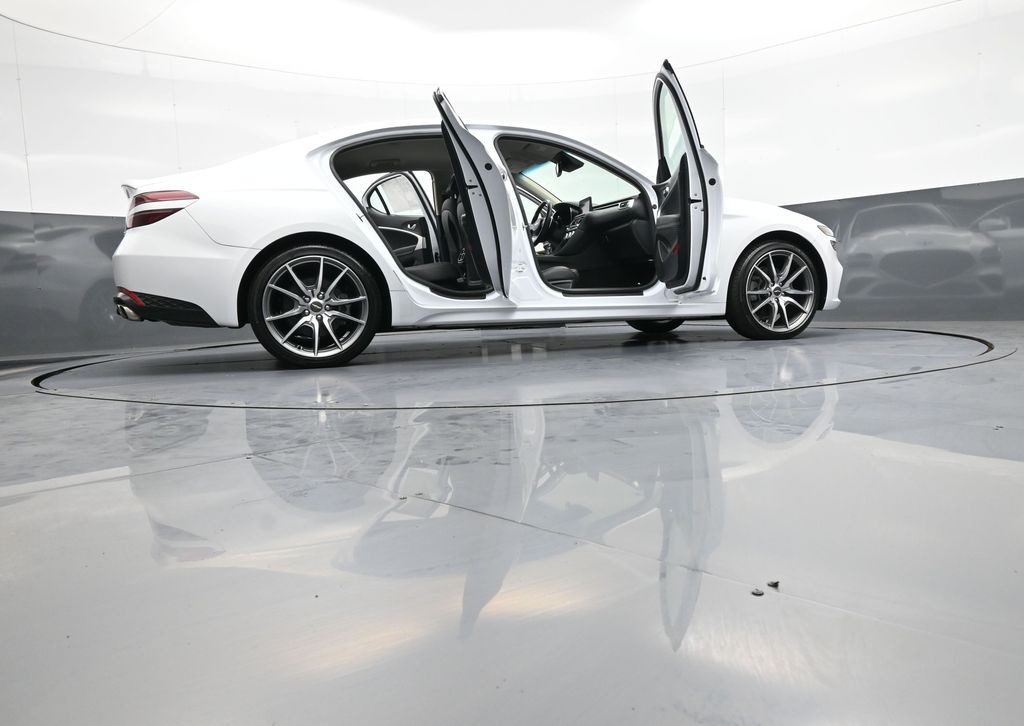 2023 GENESIS G70 Standard - Photo 47