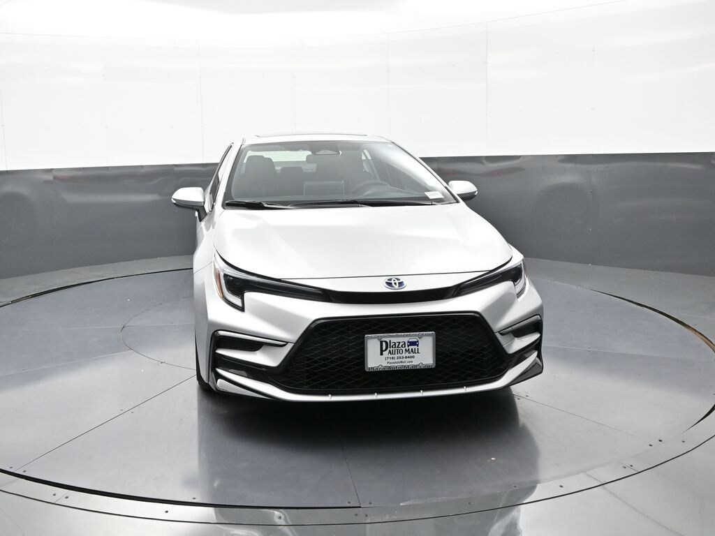2025 Toyota Corolla Hybrid SE photo 2