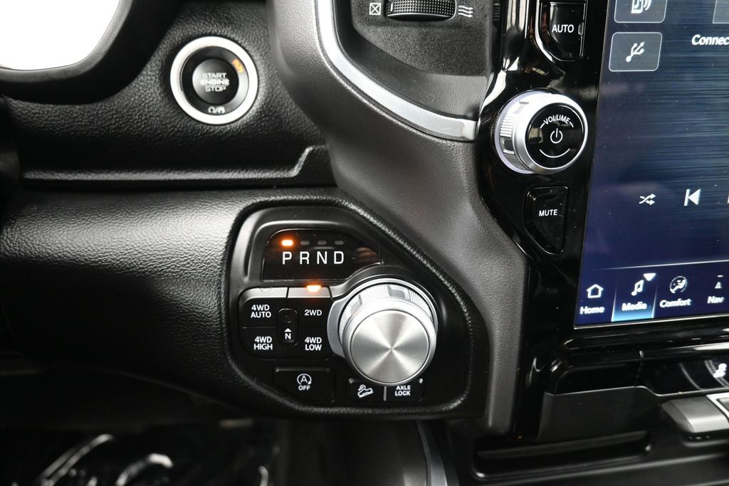 2022 RAM Ram 1500 Pickup Laramie - Photo 17