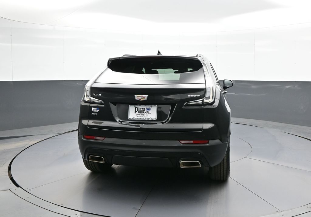 2023 Cadillac XT4 Sport - Photo 7