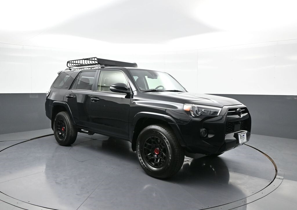 2024 Toyota 4Runner SR5 Premium photo 3
