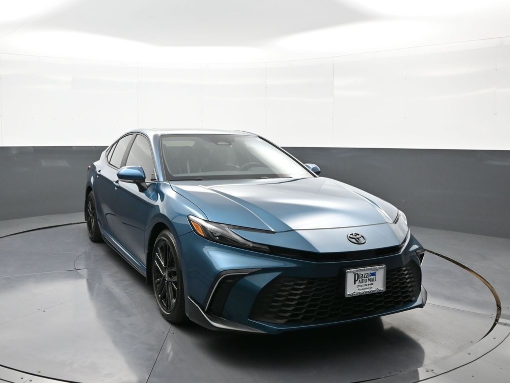 Used 2025 Toyota Camry SE Sedan
