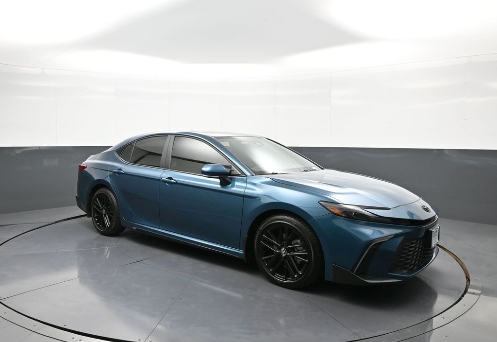 Used 2025 Toyota Camry SE Sedan