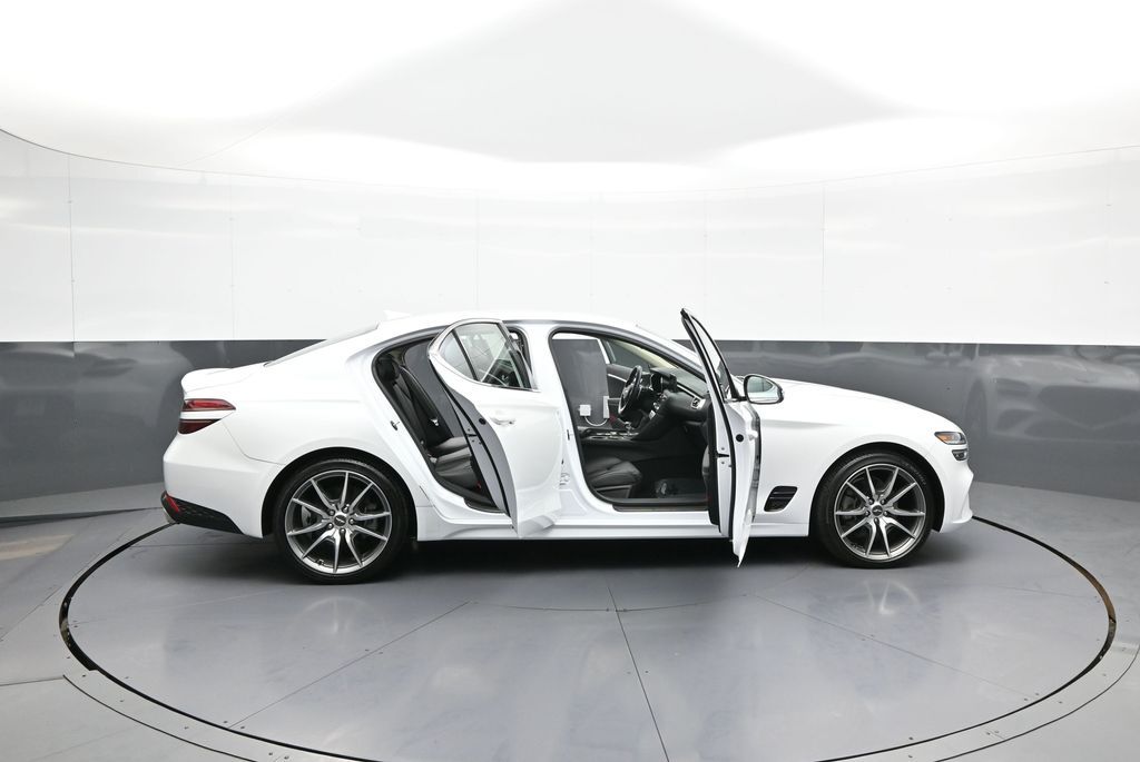 2023 GENESIS G70 Standard - Photo 41