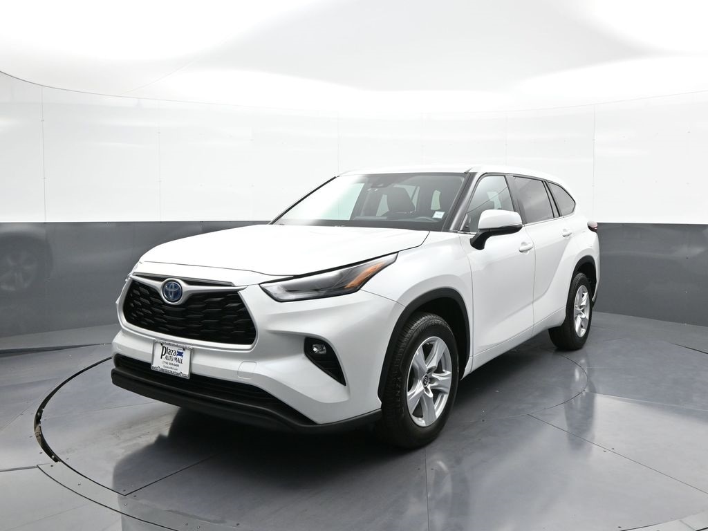Certified 2024 Toyota Highlander Hybrid LE SUV