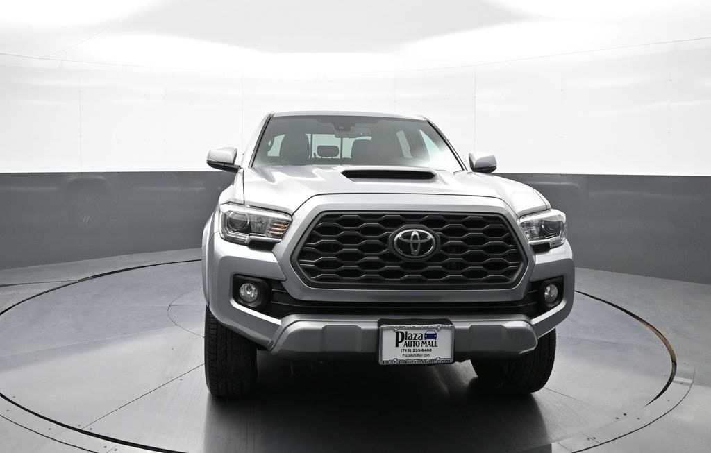 Certified 2020 Toyota Tacoma TRD Sport with VIN 5TFCZ5AN4LX237743 for sale in Brooklyn, NY
