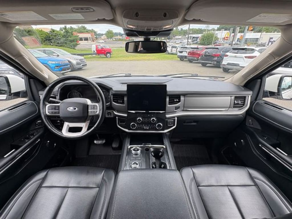 Used 2022 Ford Expedition Max XLT SUV