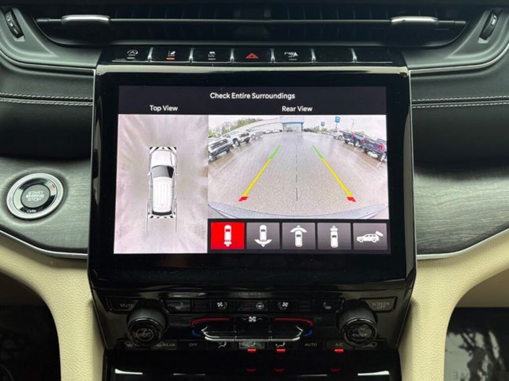 Used 2023 Jeep Grand Cherokee Limited SUV